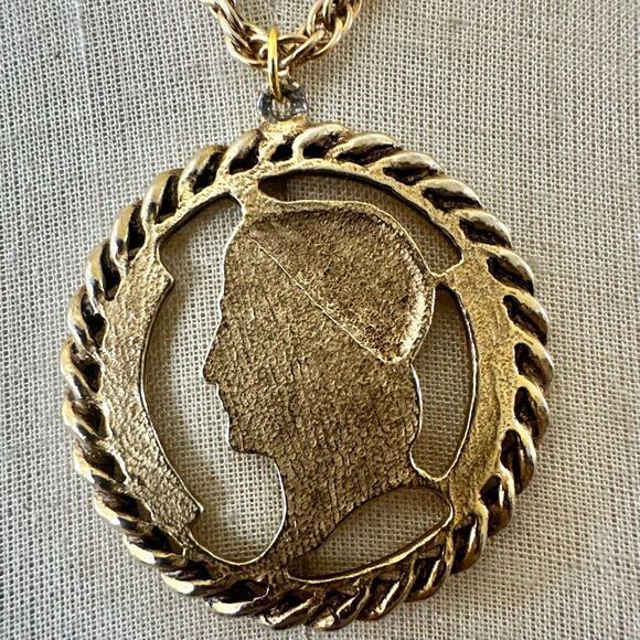 Vintage Napoleon Coin Medallion Necklace - Picture 6 of 7